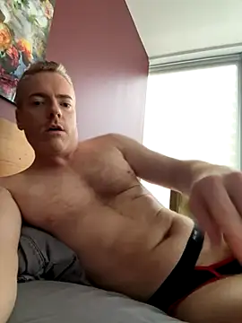 Snapshot of Gingerbushguy chatting on November 2025 07:49:02 PM Gingerbushguy online show from November 2025 07:49:02 PM