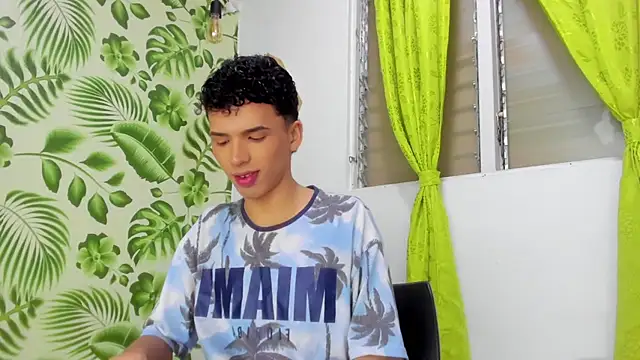 SEANTROYY online show from March 2025 04:02:02 AM