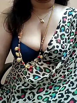 gaurika18 online show from February 2025 11:44:02 PM