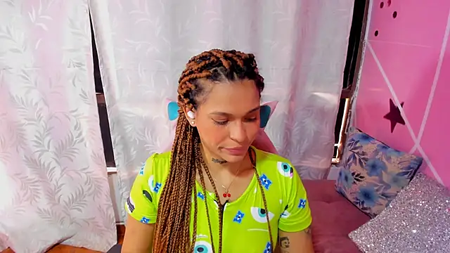 samantha simur online show from February 2025 04:10:02 PM