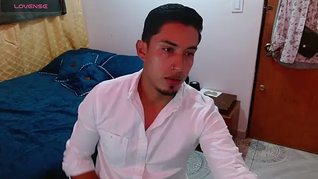 Snapshot of Davixx258 chatting on March 2026 11:33:01 PM Davixx258 online show from March 2026 11:33:01 PM