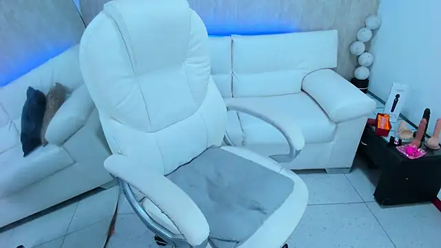 meggan 77 online show from February 2025 03:48:01 AM