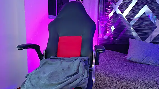 meggan 77 online show from February 2026 11:17:01 PM