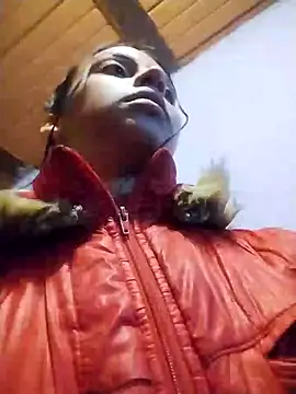 Snapshot of emma_ambar chatting on January 2025 12:01:01 AM emma ambar online show from January 2025 12:01:01 AM