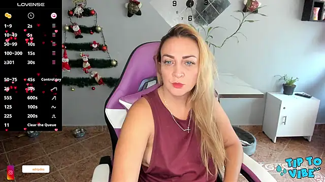 Snapshot of karen_mature69 chatting on November 2025 12:26:01 PM karen mature69 online show from November 2025 12:26:01 PM