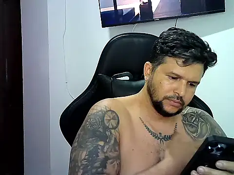 tupapito00 online show from May 2026 03:35:01 AM