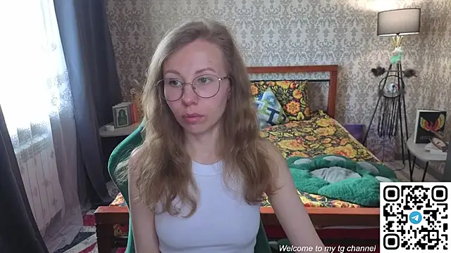Lill Mary online show from May 2026 01:46:01 AM