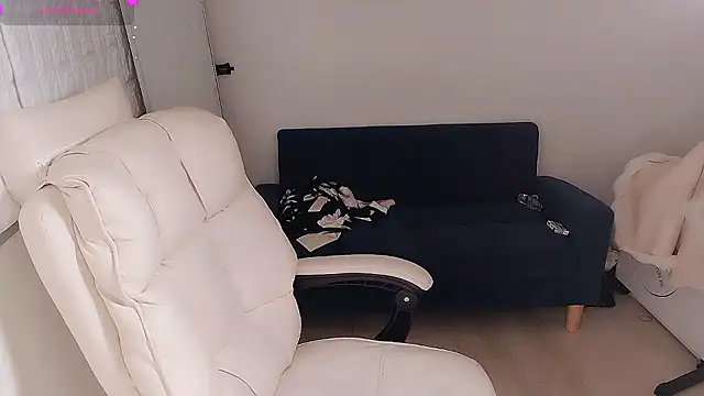 Snapshot of who_Lilly chatting on September 2025 06:04:02 AM who Lilly online show from September 2025 06:04:02 AM