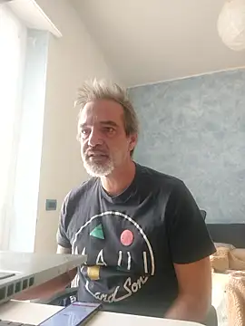 Snapshot of Marcolino183 chatting on January 2026 10:06:02 AM Marcolino183 online show from January 2026 10:06:02 AM