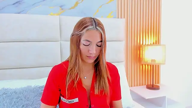 Snapshot of Mia_Malkovaa_ chatting on April 2026 02:44:02 PM Mia Malkovaa online show from April 2026 02:44:02 PM