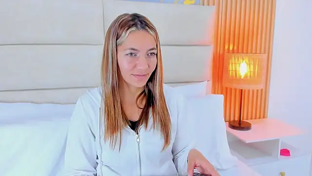 Snapshot of Mia_Malkovaa_ chatting on May 2026 03:09:02 PM Mia Malkovaa online show from May 2026 03:09:02 PM