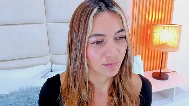 Snapshot of Mia_Malkovaa_ chatting on May 2026 03:07:01 PM Mia Malkovaa online show from May 2026 03:07:01 PM