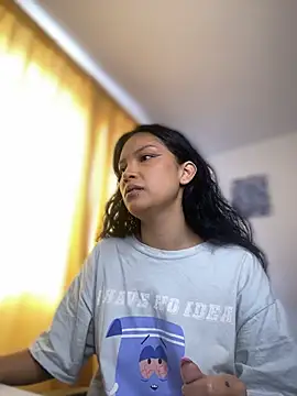 baby lizy online show from February 2026 06:39:01 PM