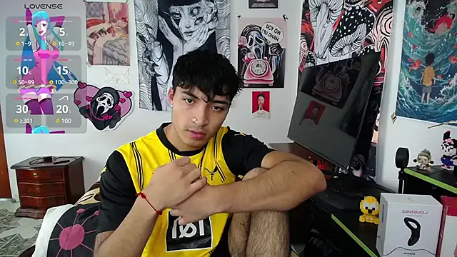 Snapshot of dylan_fun18 chatting on March 2025 04:57:02 PM dylan fun18 online show from March 2025 04:57:02 PM