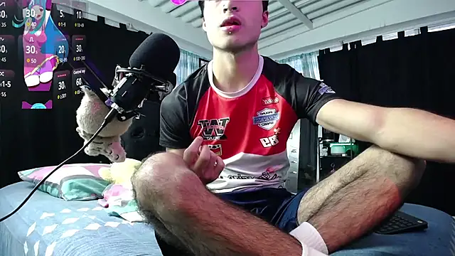 Snapshot of dylan_fun18 chatting on December 2025 10:38:01 PM dylan fun18 online show from December 2025 10:38:01 PM