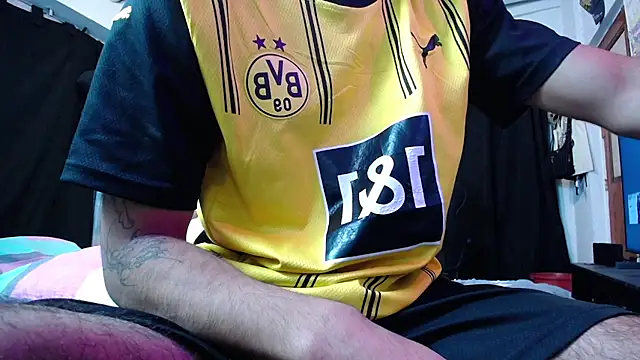 Snapshot of dylan_fun18 chatting on December 2025 01:13:02 AM dylan fun18 online show from December 2025 01:13:02 AM