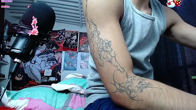 Snapshot of dylan_fun18 chatting on January 2026 09:28:01 PM dylan fun18 online show from January 2026 09:28:01 PM