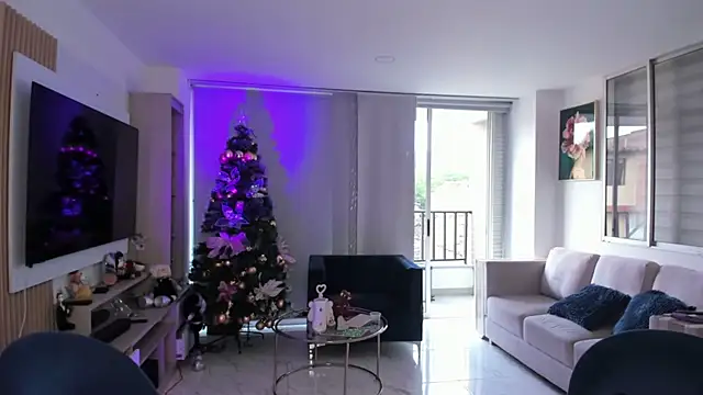 Snapshot of Antotss chatting on December 2025 09:30:01 PM Antotss online show from December 2025 09:30:01 PM