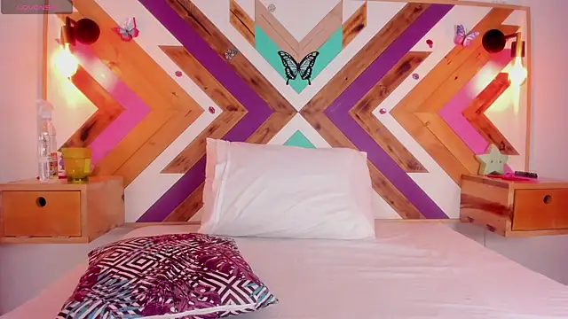 Snapshot of Katia_Wilson chatting on October 2025 02:35:01 PM Katia Wilson online show from October 2025 02:35:01 PM