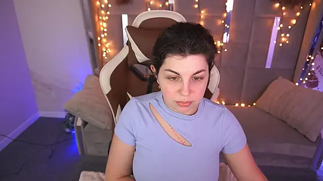 MirandaWong online show from February 2026 06:54:01 AM