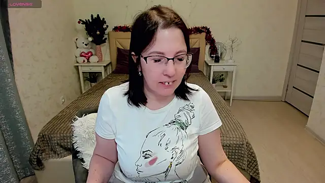 Snapshot of B_Bonya_m chatting on December 2024 07:54:02 AM B Bonya m online show from December 2024 07:54:02 AM