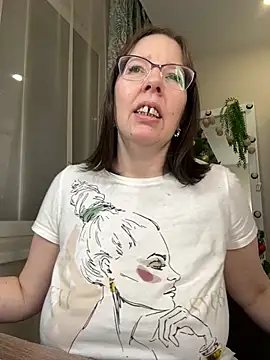 Snapshot of B_Bonya_m chatting on January 2025 04:16:02 AM B Bonya m online show from January 2025 04:16:02 AM