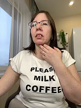 Snapshot of B_Bonya_m chatting on January 2025 05:23:01 AM B Bonya m online show from January 2025 05:23:01 AM