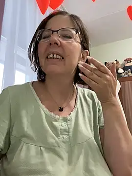 Snapshot of B_Bonya_m chatting on March 2025 03:54:01 AM B Bonya m online show from March 2025 03:54:01 AM