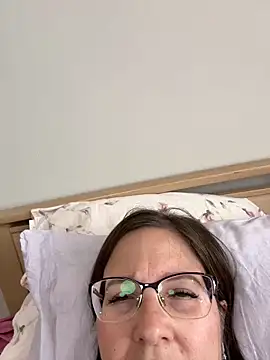 Snapshot of B_Bonya_m chatting on March 2025 08:26:02 AM B Bonya m online show from March 2025 08:26:02 AM