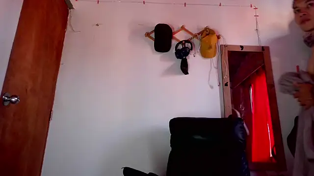 calioppe01 online show from May 2026 01:40:01 PM