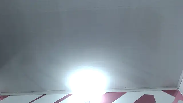 Kitten Hot  online show from November 2025 03:18:02 AM