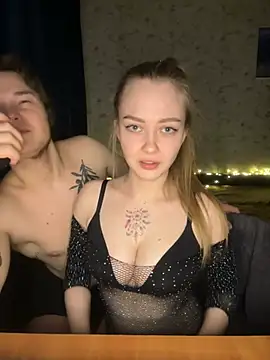 Family-Mm1 online show from March 2025 04:02:02 AM