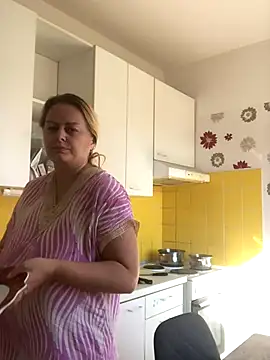 Meliss Official9 online show from October 2025 12:46:02 PM