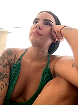 MARYADSUARD online show from November 2025 06:39:01 PM