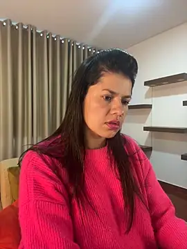 Alice Biel online show from December 2024 01:50:02 PM