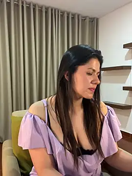 Alice Biel online show from January 2025 01:21:02 AM