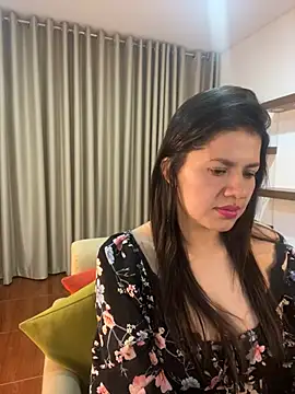 Alice Biel online show from February 2025 12:42:01 AM