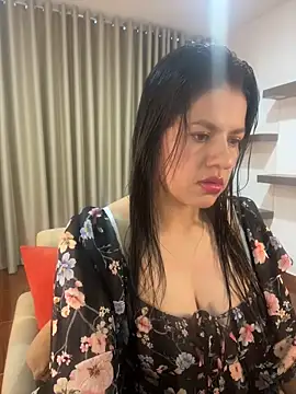 Alice Biel online show from February 2025 10:51:01 PM