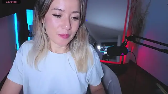 Snapshot of sexfire_lalita chatting on December 2025 11:24:01 PM sexfire lalita online show from December 2025 11:24:01 PM