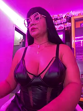 Snapshot of Hot_beauty__ chatting on February 2026 01:56:02 AM Hot beauty online show from February 2026 01:56:02 AM