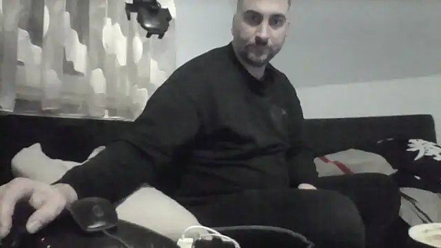 NewyorkDimi online show from February 2026 11:41:01 PM