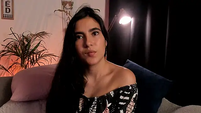 Snapshot of Serenity_Day chatting on February 2025 11:57:01 PM Serenity Day online show from February 2025 11:57:01 PM