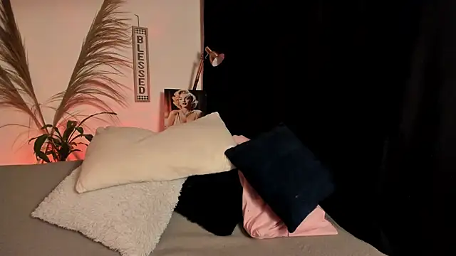 Snapshot of Serenity_Day chatting on September 2025 12:22:02 AM Serenity Day online show from September 2025 12:22:02 AM