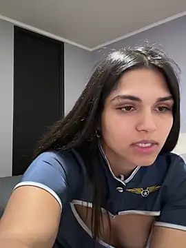 Snapshot of sc4ry_girl1 chatting on January 2025 01:53:01 AM sc4ry girl1 online show from January 2025 01:53:01 AM