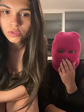 Snapshot of sc4ry_girl1 chatting on February 2025 02:53:02 AM sc4ry girl1 online show from February 2025 02:53:02 AM