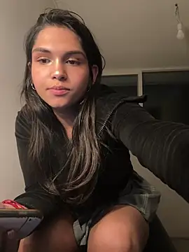 Snapshot of sc4ry_girl1 chatting on March 2025 05:27:01 AM sc4ry girl1 online show from March 2025 05:27:01 AM