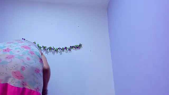 nicollee18 online show from January 2025 12:16:02 PM