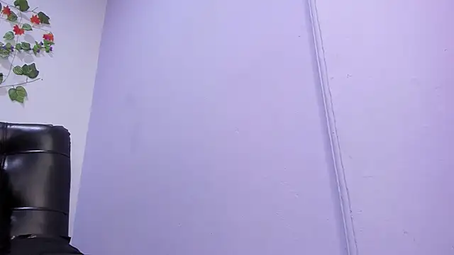 nicollee18 online show from February 2025 09:20:02 AM