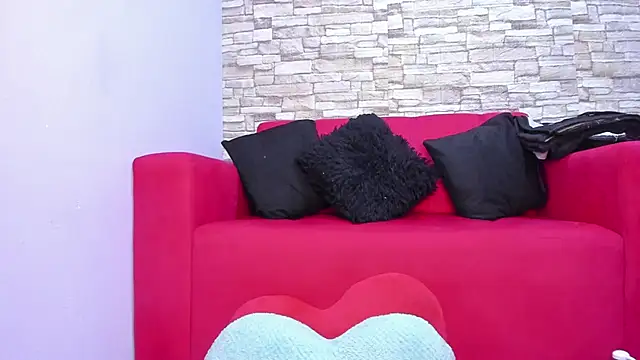 nicollee18 online show from March 2025 09:13:01 AM