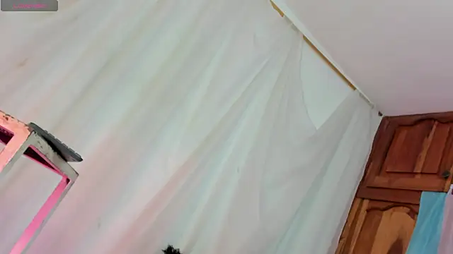 Itsme Daniela online show from February 2026 05:02:02 PM